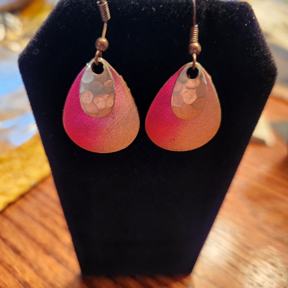 Earrings pretty pink with fish scale like smaller gold peice